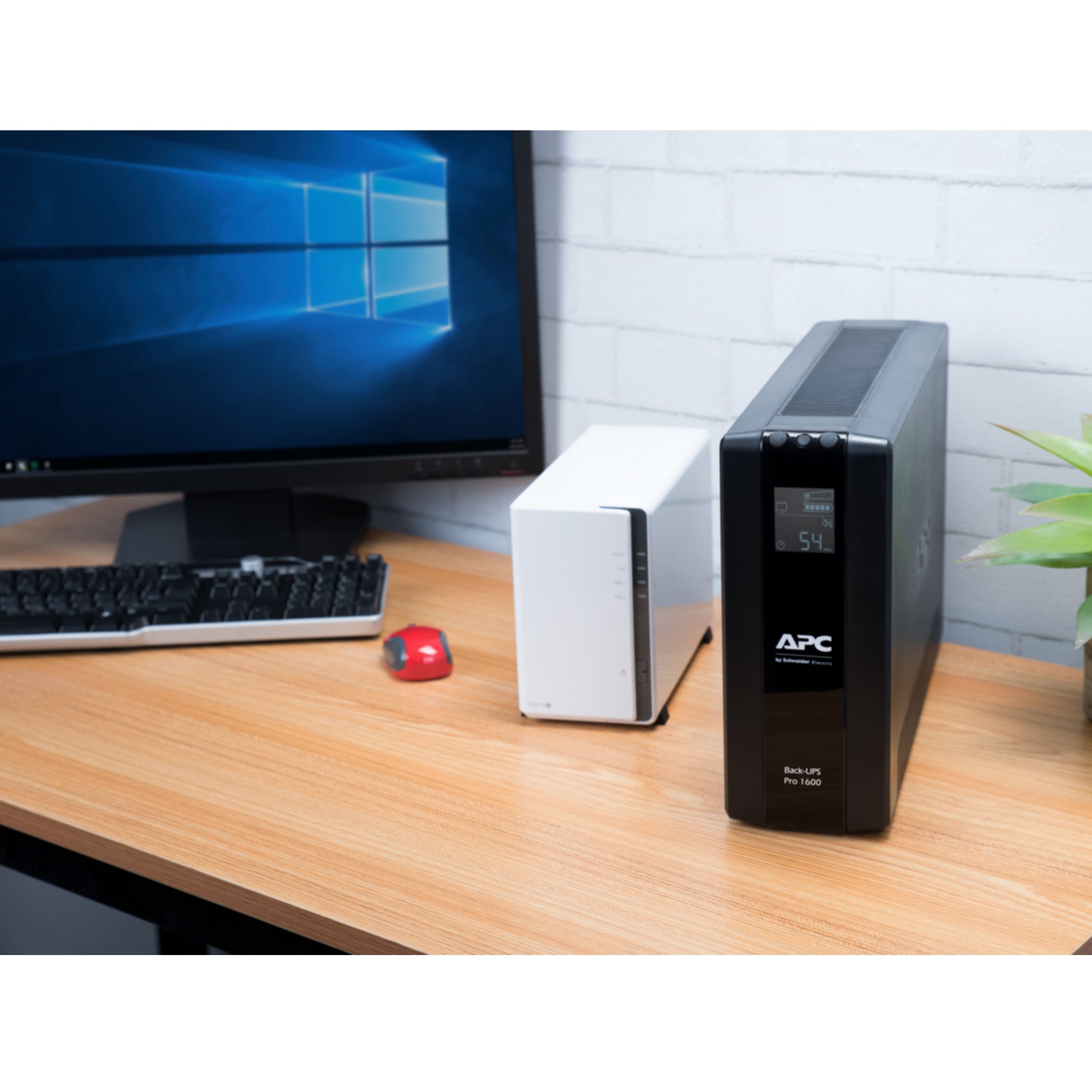 APC Back-UPS Pro BR1600MI Wechselstrom 230 V