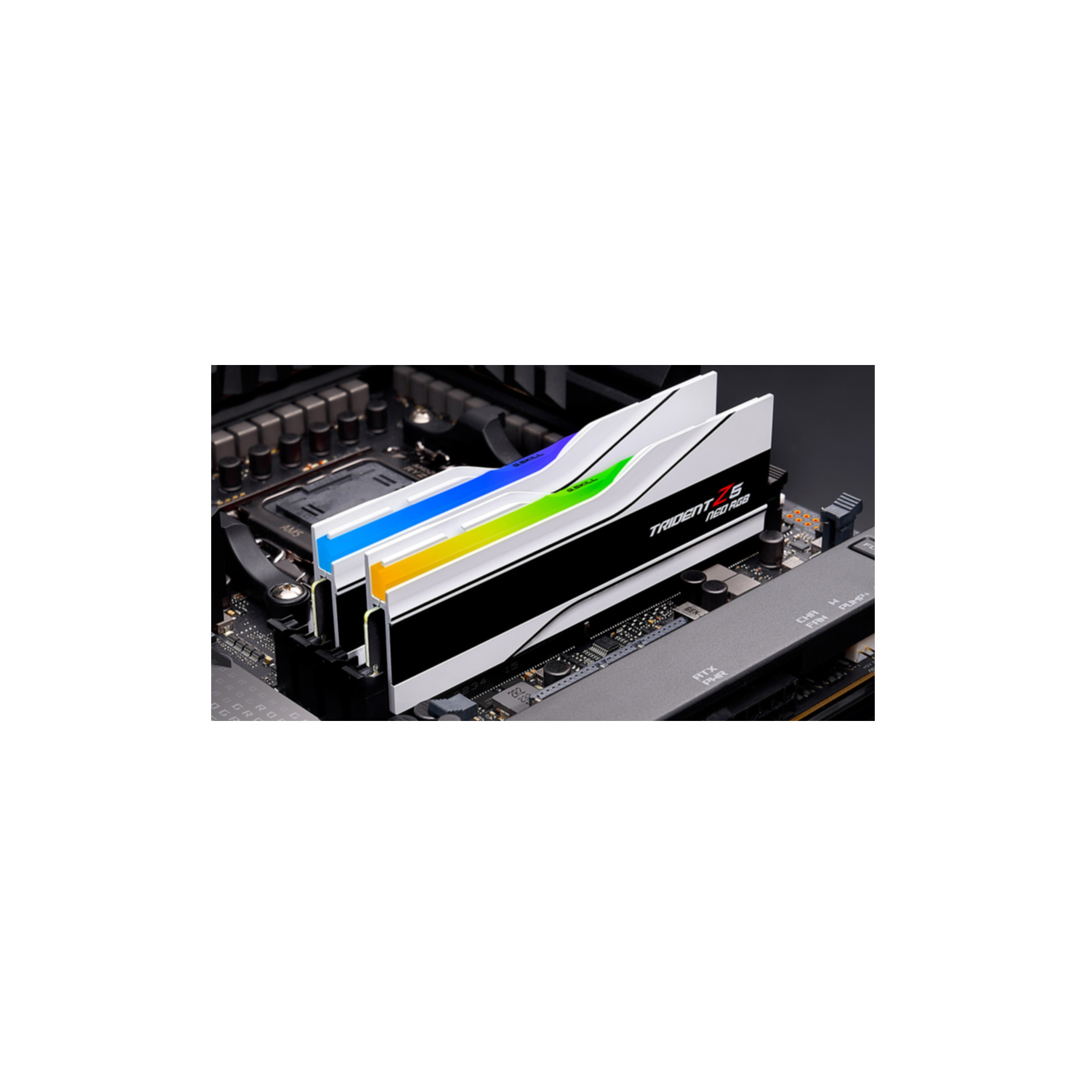 DDR5 32GB KIT 2x16GB PC 6000 G.Skill Trident Z5 Neo RGB F5-6000J2836G16GX2-TZ5NR DDR5 32GB KIT 2x16GB PC 6000 G.Skill Trident Z5 Neo RGB F5-6000J2836G16GX2-TZ5NR