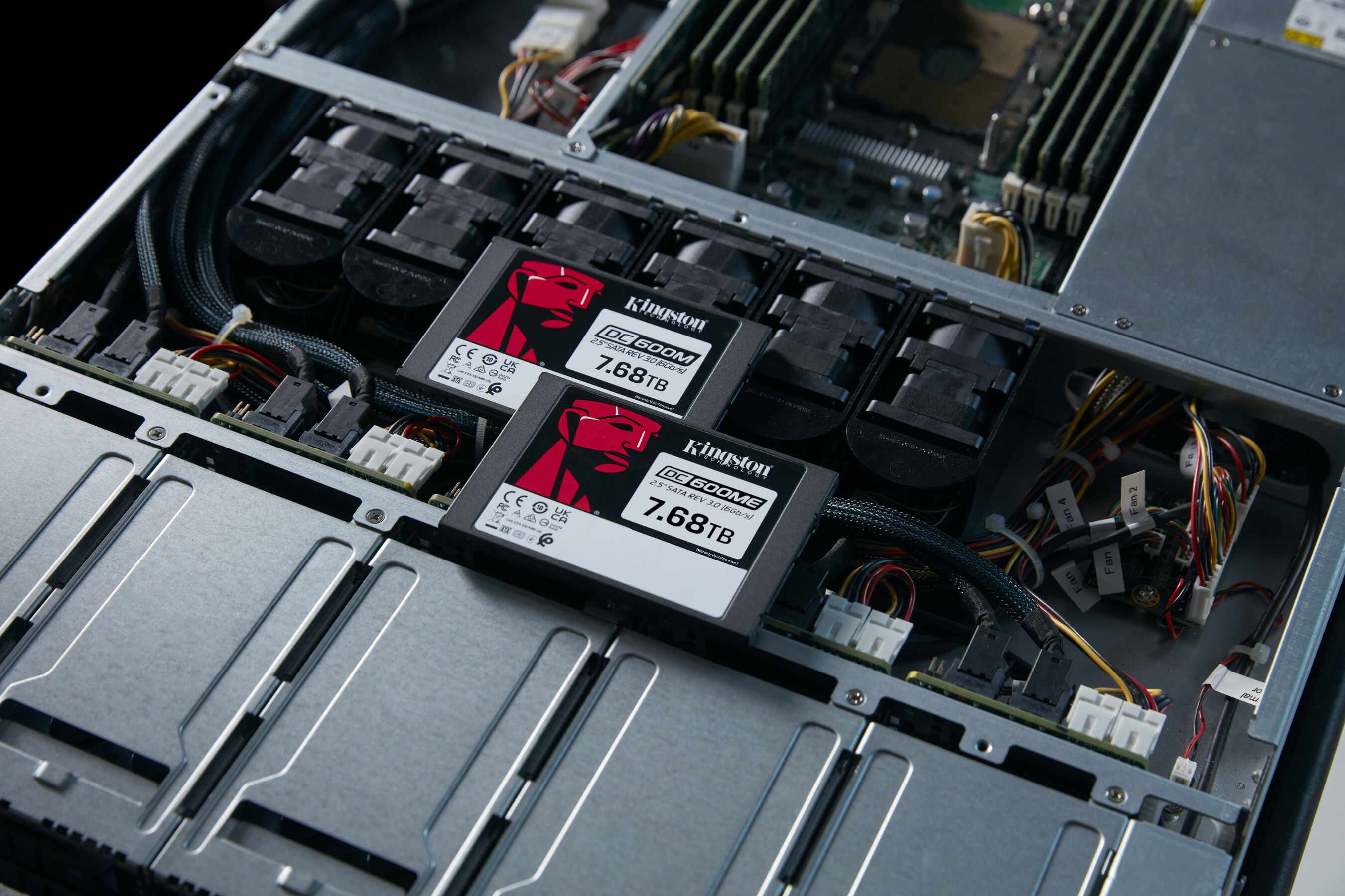 SSD Kingston DC600ME 7,68 TB Sata 3.0 2,5" Enterprise SEDC600ME/7680G verschlüsselt