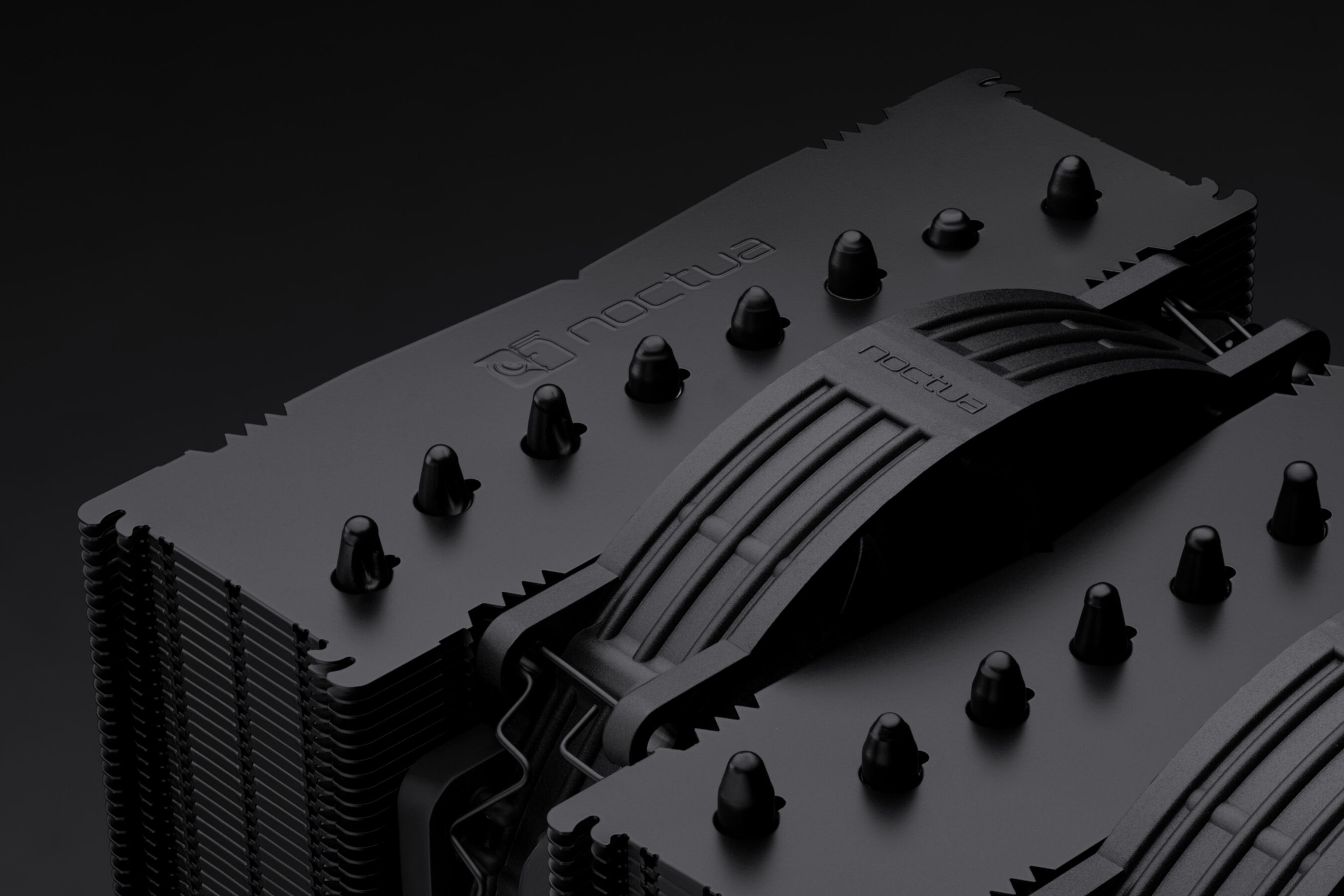 Cooler Noctua NF-A14x25r G2 PWM Chromax.black (NF-A14X25R G2 PWM CHROMAX.BLK)