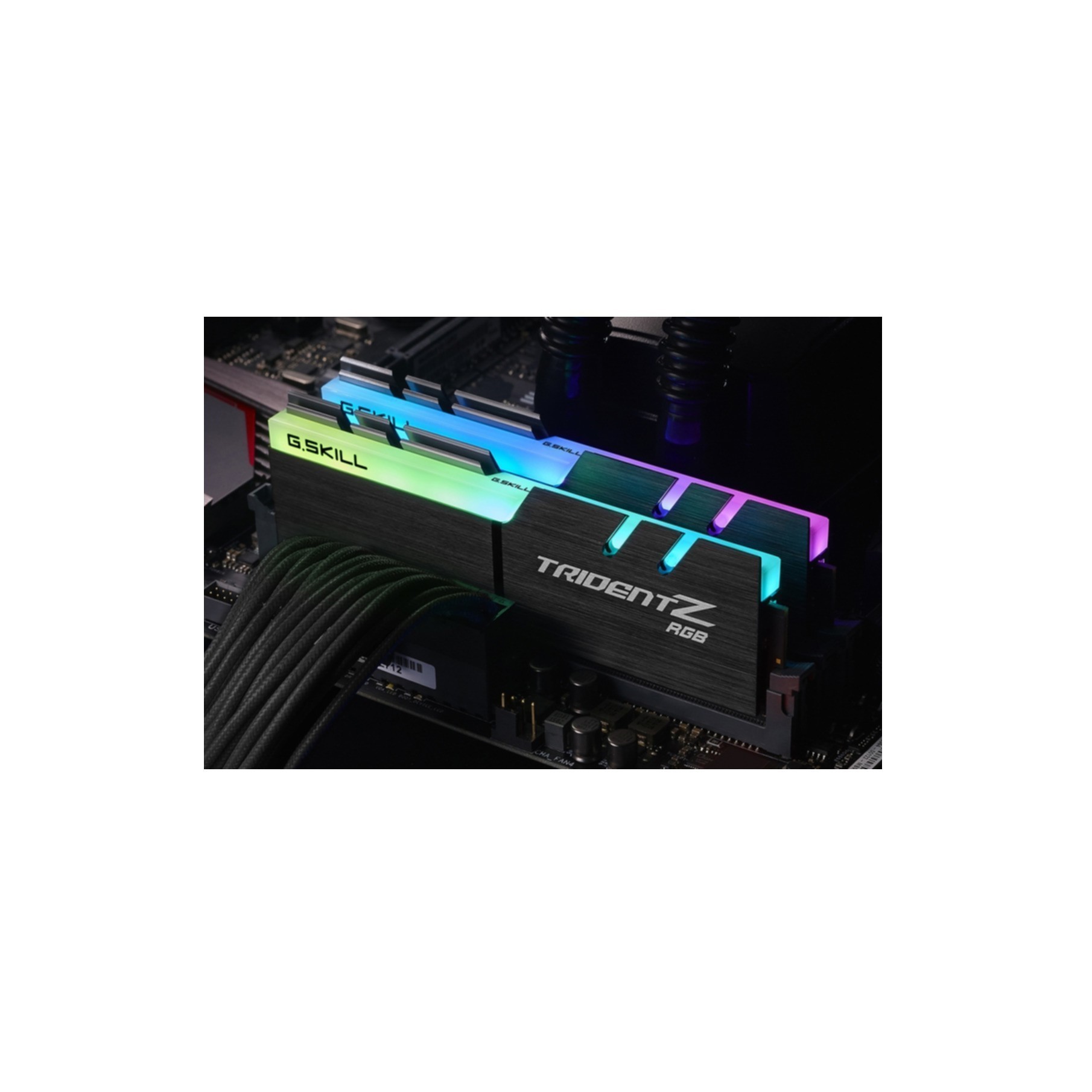 DDR4 16GB KIT 2x8GB PC 3200 G.Skill TridentZ RGB F4-3200C16D-16GTZRX DDR4 16GB KIT 2x8GB PC 3200 G.Skill TridentZ RGB F4-3200C16D-16GTZRX