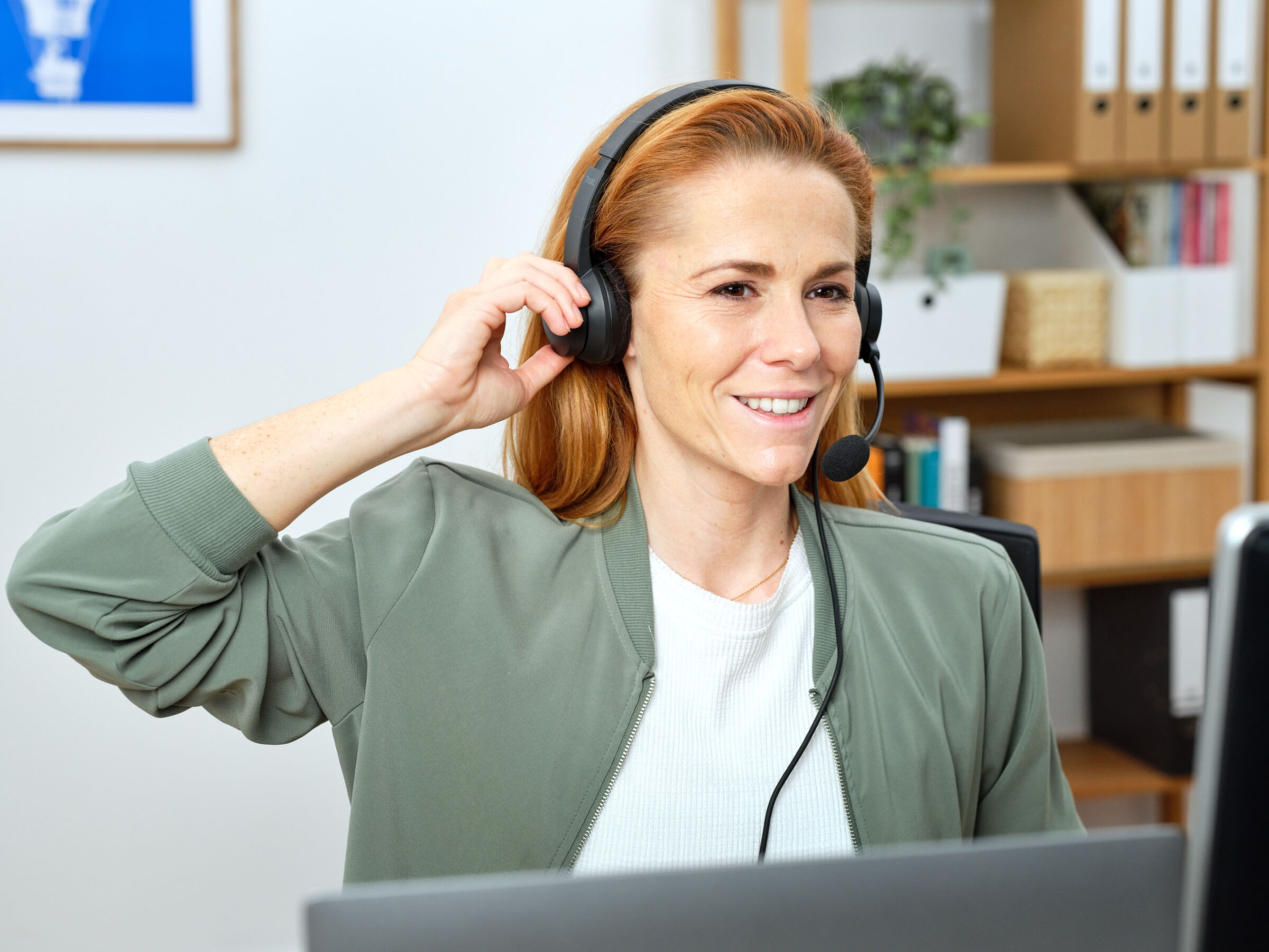 Trust Headset Ayda USB Headset Ohrumschließend und Kabelgebunden 25089
