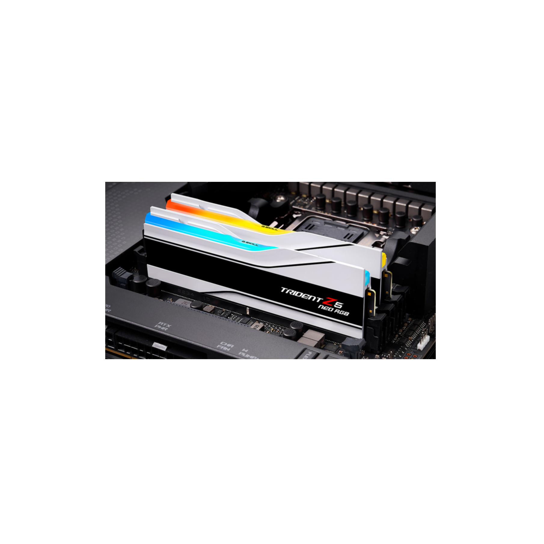 DDR5 32GB KIT 2x16GB PC 6000 G.Skill Trident Z5 Neo RGB F5-6000J2836G16GX2-TZ5NR DDR5 32GB KIT 2x16GB PC 6000 G.Skill Trident Z5 Neo RGB F5-6000J2836G16GX2-TZ5NR